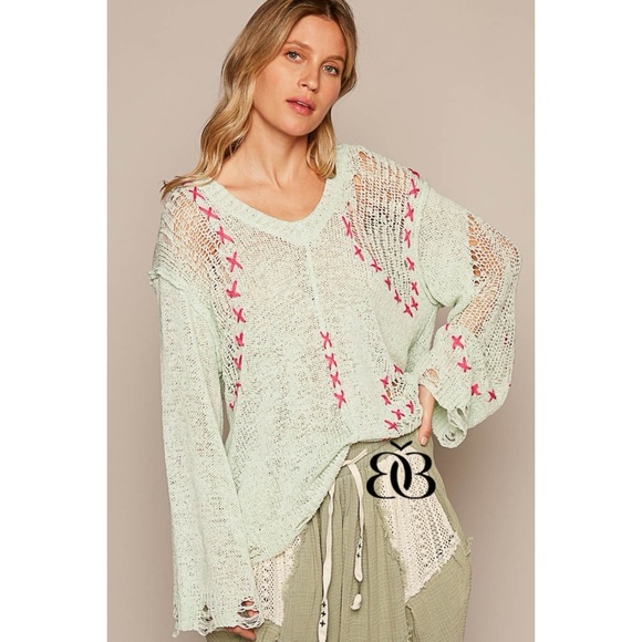 POL Pistachio Green Distressed V Neck Thin Sweater Hot Pink Stitching - Picture 5 of 7